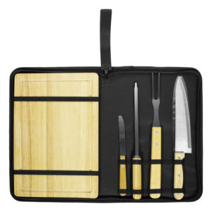 set de asado con tabla de bambú