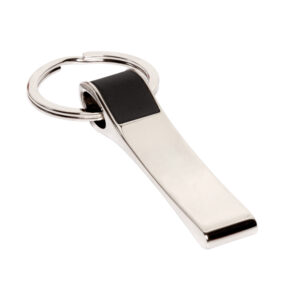 llavero metálico con símil cuero